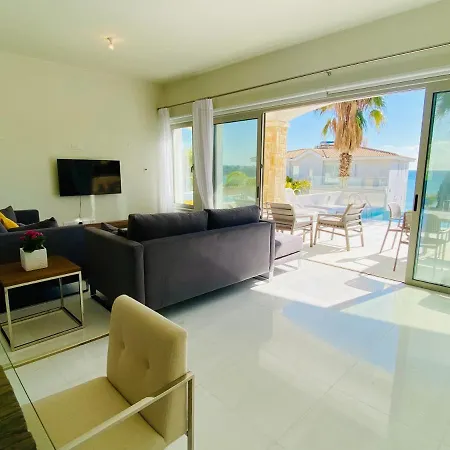 Coral Bay Пафос